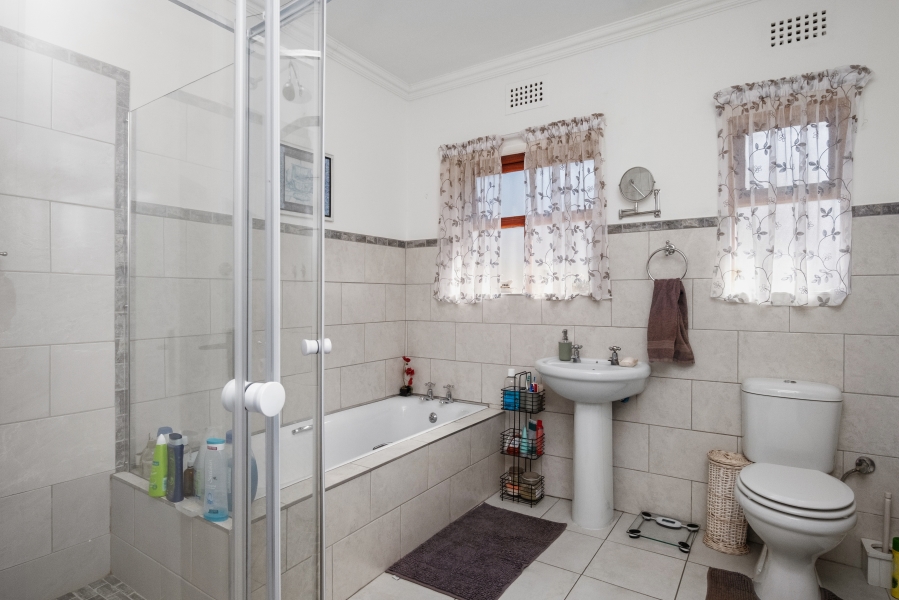 3 Bedroom Property for Sale in Plumstead Western Cape